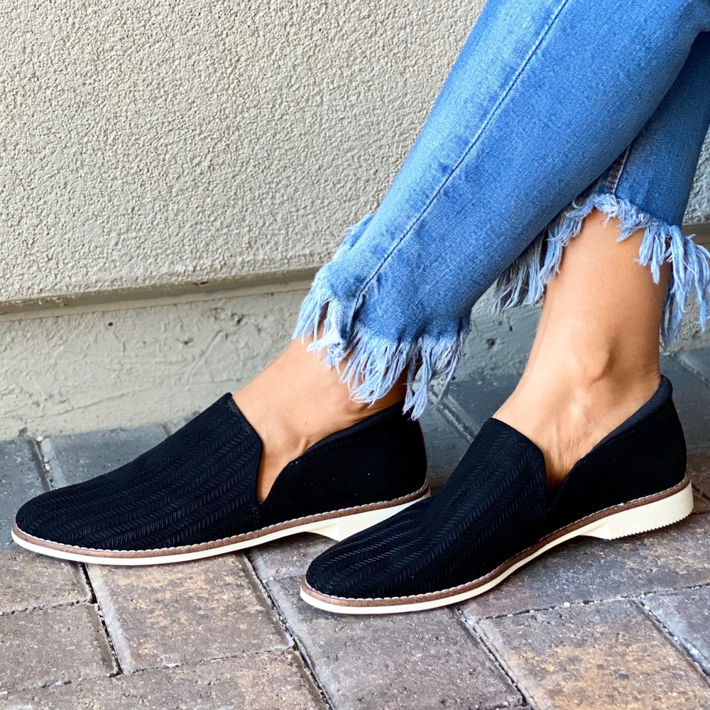 Black Perforated Slip-On Casual Boyfriend Loafers - Picture 3 of 12
